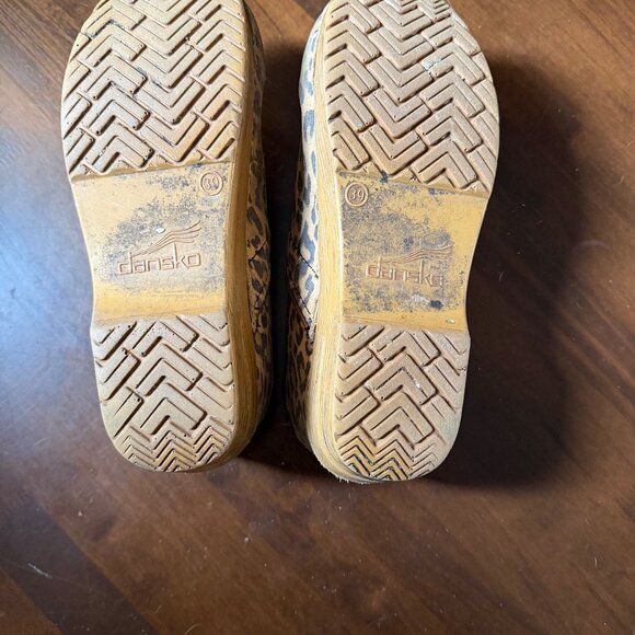 Leopard Print Danskos, Size 39 - Picture 5 of 5